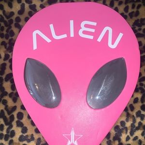 Soldout limited edition Jeffree Star alien palette